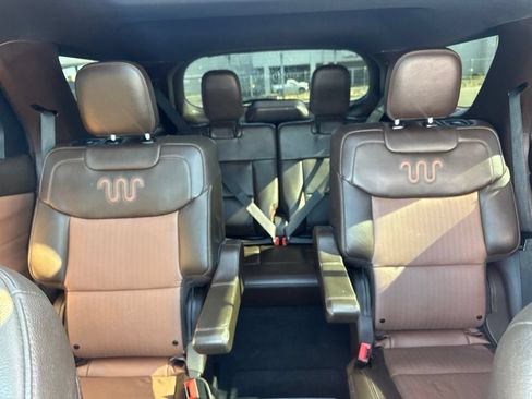 Used 2021 Ford Explorer King Ranch w/ Premium Technology Package RWD image 26