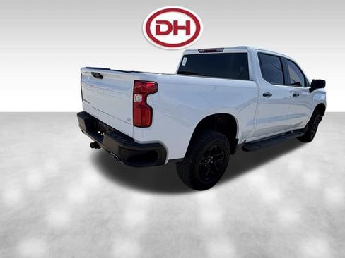 Used 2024 Chevrolet Silverado 1500 LT Trail Boss w/ Protection Package AWD/4WD image 7