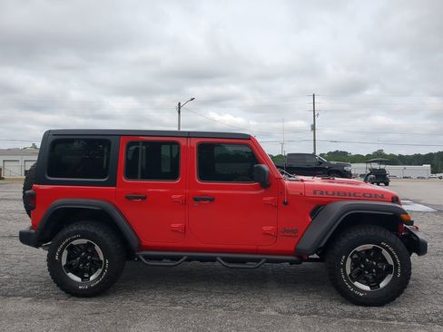 Used 2021 Jeep Wrangler Unlimited Rubicon AWD/4WD image 2