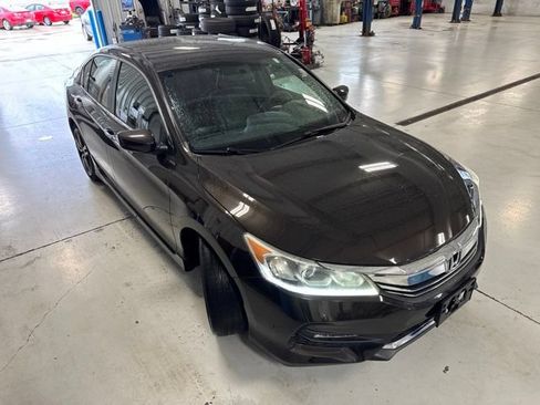 Used 2017 Honda Accord Sport Special Edition image 29