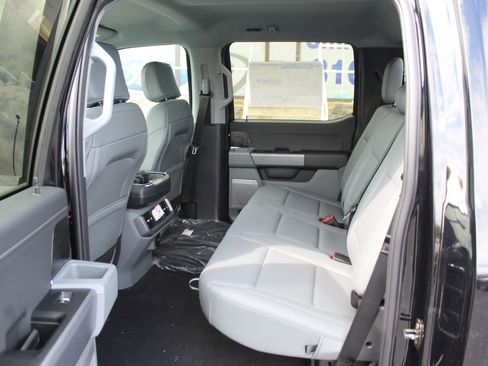 New 2025 Ford F150 Lightning Flash AWD/4WD image 16