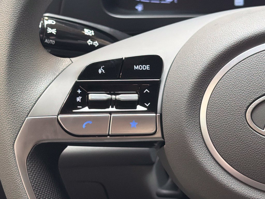 New 2026 Hyundai Elantra SE FWD image 21