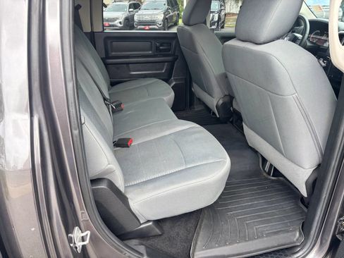 Used 2014 RAM 1500 Express AWD/4WD image 19