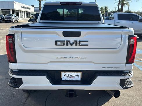 Certified 2025 GMC Sierra 2500 Denali Ultimate image 6