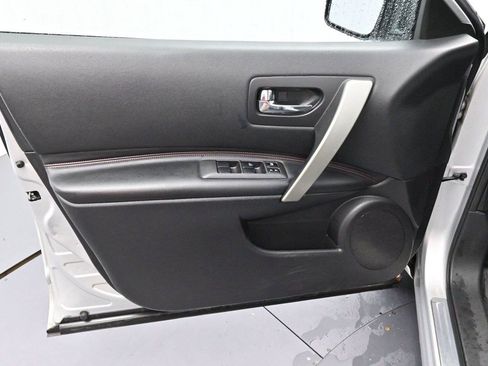 Used 2013 Nissan Rogue SL AWD/4WD image 10
