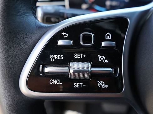 Used 2023 Mercedes-Benz GLE 450 4MATIC image 45