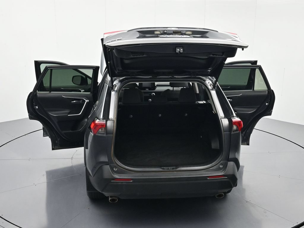 Used 2020 Toyota RAV4 XLE FWD image 44