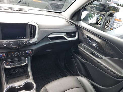 Used 2023 GMC Terrain SLT w/ LPO, Floor Liner Package AWD/4WD image 15