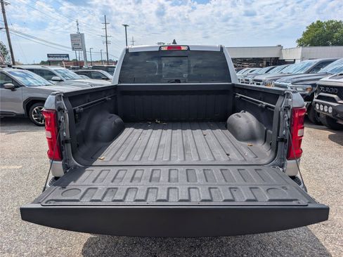 Used 2025 RAM 1500 Big Horn AWD/4WD image 13