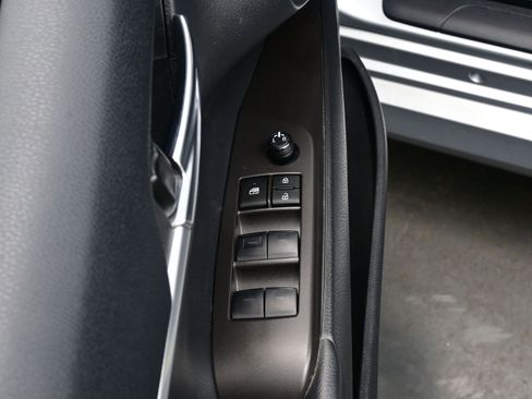 Used 2023 Toyota Camry LE image 10