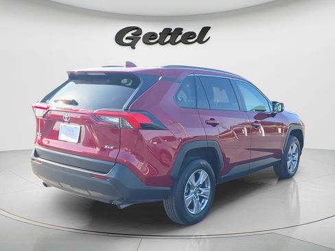 Used 2025 Toyota RAV4 XLE FWD image 5