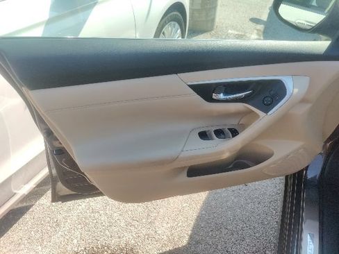 Used 2017 Nissan Altima 2.5 SL w/ 2.5 Technology Package FWD image 26
