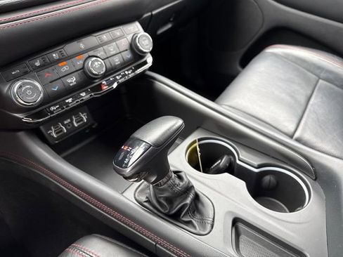 Used 2024 Dodge Durango GT AWD/4WD image 25