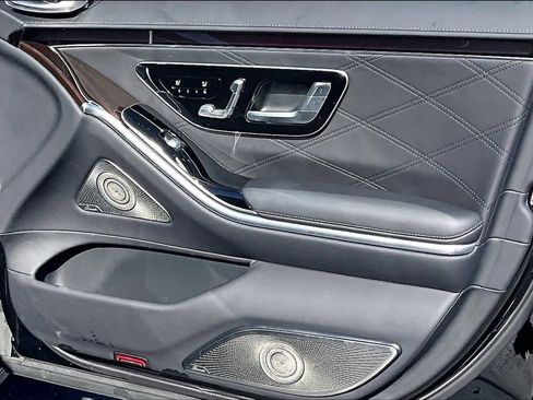 Certified 2024 Mercedes-Benz Maybach S 580 4MATIC image 23