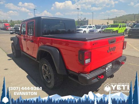 Used 2023 Jeep Gladiator Rubicon w/ Cold Weather Group AWD/4WD image 7