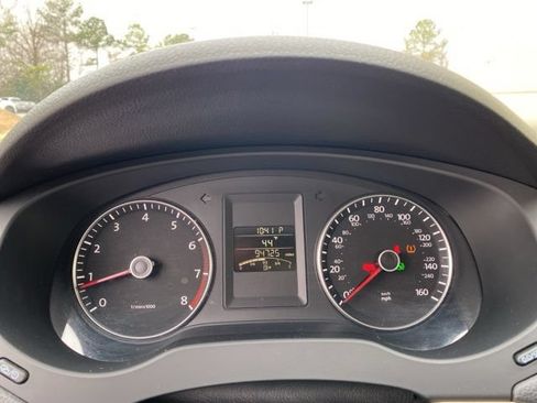 Used 2012 Volkswagen Jetta SEL FWD image 14