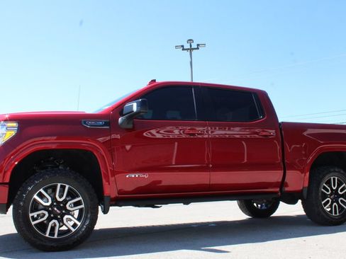 Used 2021 GMC Sierra 1500 AT4 w/ Off-Road Performance Package AWD/4WD image 5