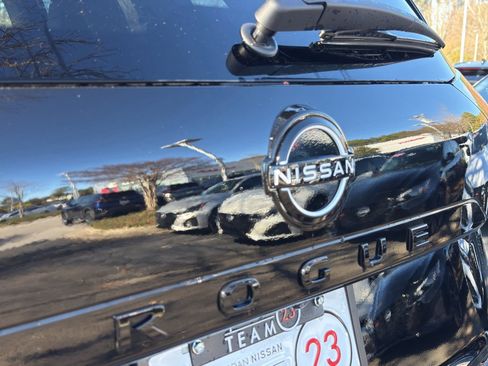 New 2026 Nissan Rogue SV image 14