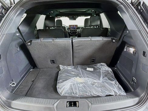 Used 2025 Ford Explorer ST image 27