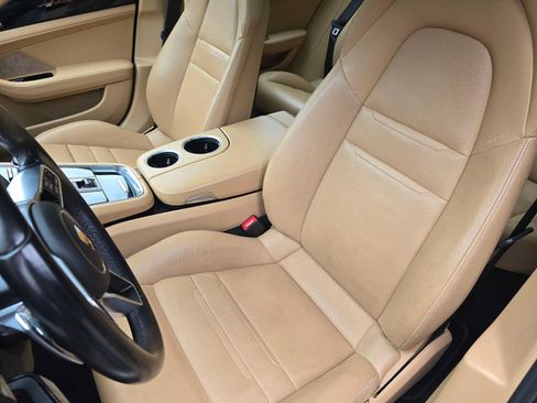 Used 2020 Porsche Panamera 4 AWD/4WD image 21