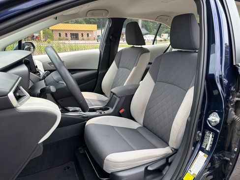 Used 2023 Toyota Corolla LE w/ Carpet Mat Package (TMS) FWD image 17