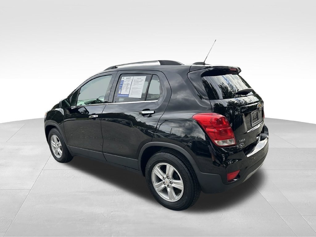 Used 2020 Chevrolet Trax LT w/ LT Convenience Package FWD image 5