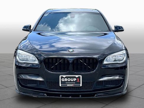 Used 2013 BMW 740i RWD image 3