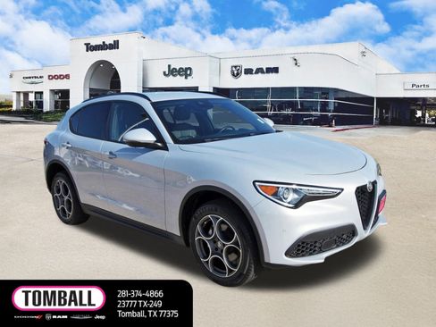 Used 2022 Alfa Romeo Stelvio Sprint image 9