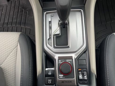 Used 2023 Subaru Forester Premium image 18