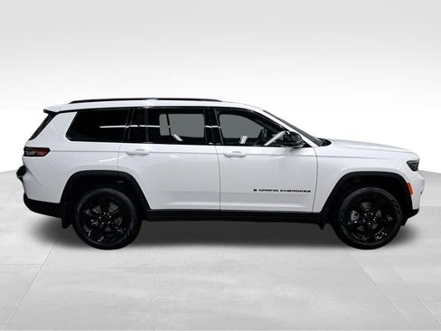 New 2025 Jeep Grand Cherokee L Limited w/ Luxury Tech Group II AWD/4WD image 7
