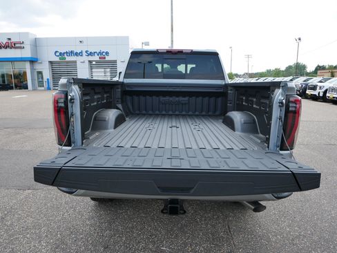 New 2026 GMC Sierra 3500 AT4 w/ AT4 Premium Plus Package AWD/4WD image 10