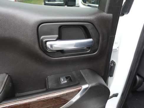 Used 2022 GMC Sierra 1500 SLE w/ X31 Off-Road Package image 21