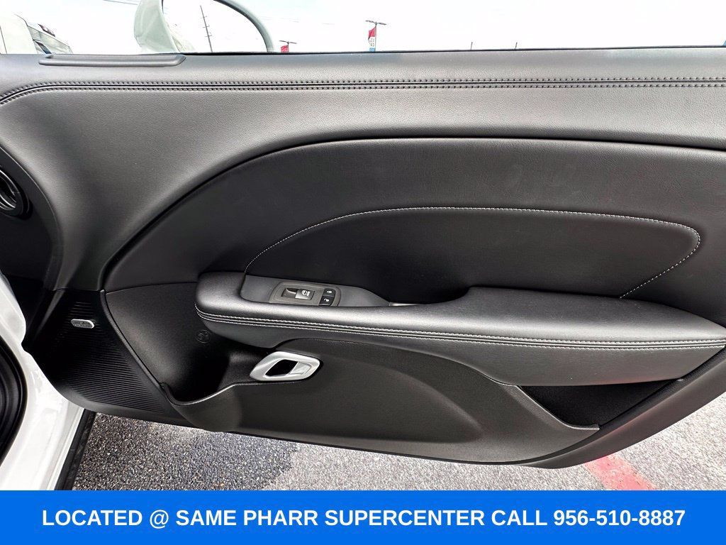Used 2022 Dodge Challenger SXT w/ Plus Package RWD image 23