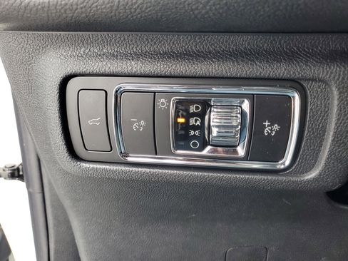 New 2026 Lincoln Corsair Premiere image 14