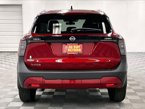 New 2026 Nissan Kicks SV FWD image 5