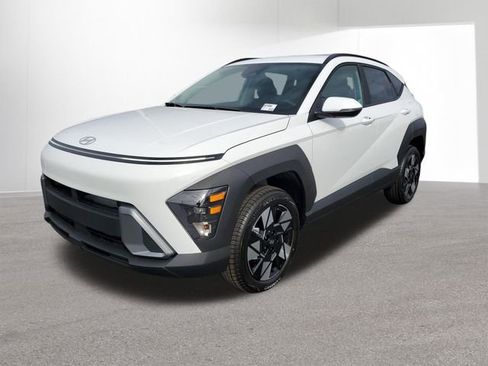 Used 2025 Hyundai Kona SEL AWD/4WD image 1