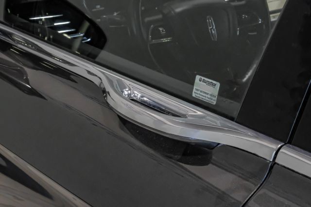 Used 2019 Lincoln Continental Select FWD image 50