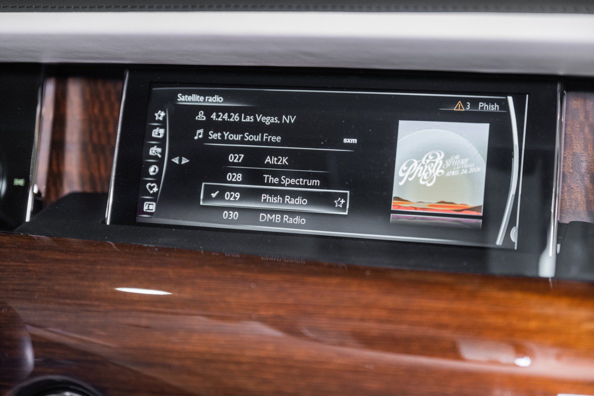 Used 2018 Rolls-Royce Phantom Sedan RWD image 36