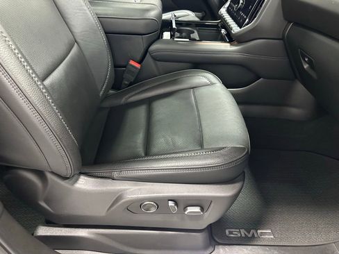 Used 2025 GMC Yukon XL Denali w/ Sun & Power Step Package AWD/4WD image 58