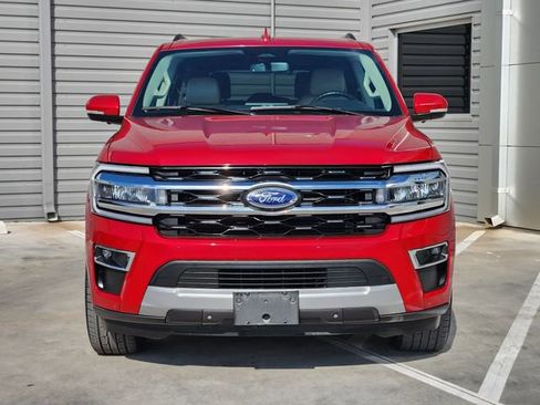 Used 2022 Ford Expedition Limited image 3