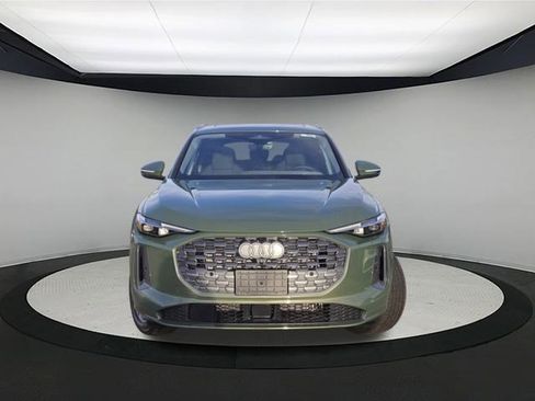 New 2025 Audi Q5 Premium Plus image 2