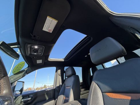 Used 2021 GMC Sierra 2500 AT4 w/ Gooseneck/5TH Wheel Package image 16