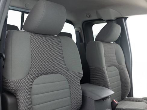 Used 2012 Nissan Frontier SV w/ SV Premium Utility Pkg image 26