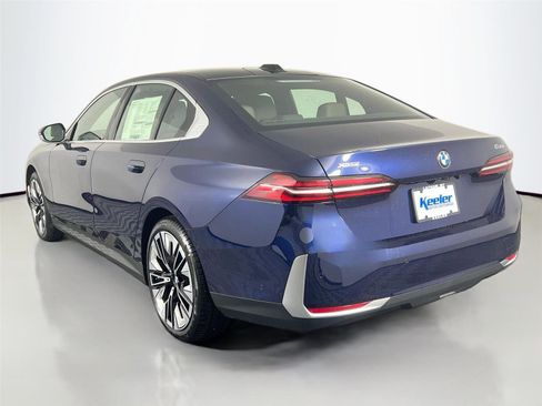 New 2026 BMW 530i xDrive AWD/4WD image 4