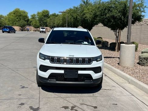 Used 2024 Jeep Compass Sport AWD/4WD image 6