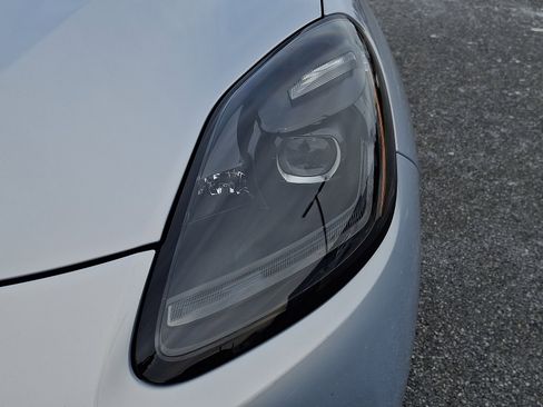 Used 2023 Maserati Grecale Modena image 9