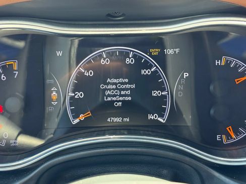 Used 2018 Jeep Grand Cherokee Summit AWD/4WD image 22