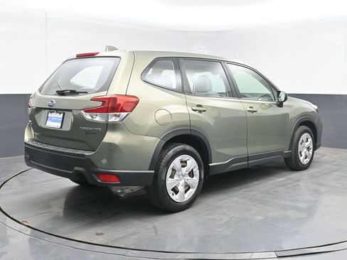 Used 2019 Subaru Forester w/ Popular Package #1 AWD/4WD image 10