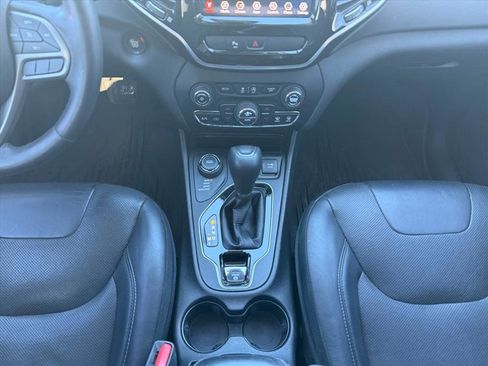 Used 2019 Jeep Cherokee Limited w/ Trailer Tow Group image 16