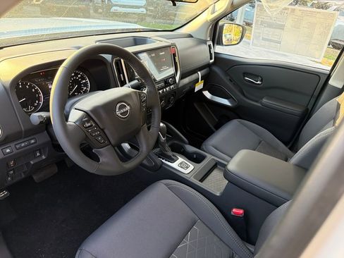New 2026 Nissan Frontier SV w/ SV Convenience Package image 10